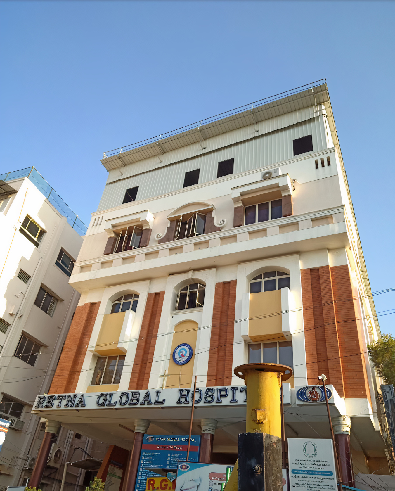 Retna Global Hospital-photo