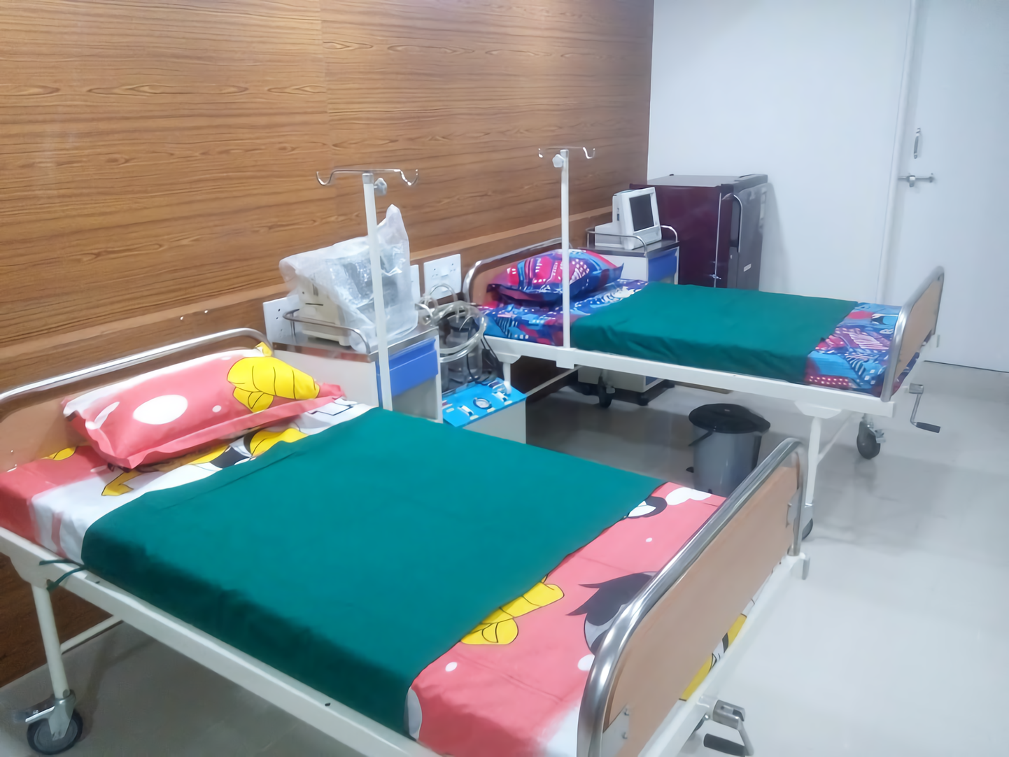 Orange Neonatal And Pediatric Intensive Care Unit-photo