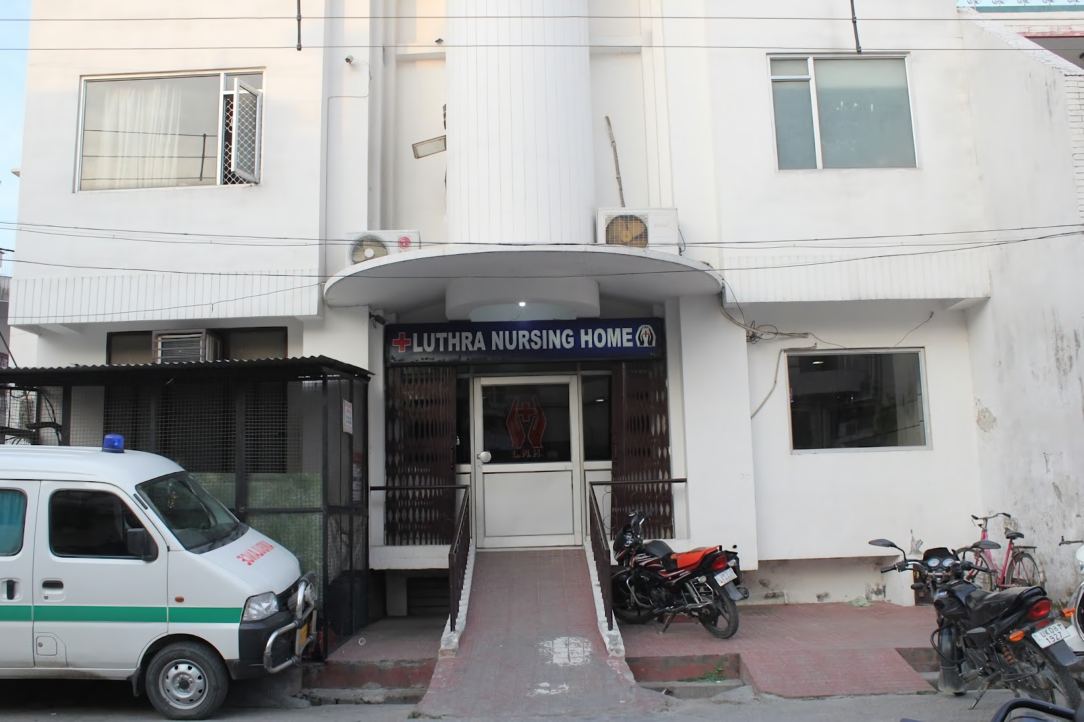 Luthra Nursing Home