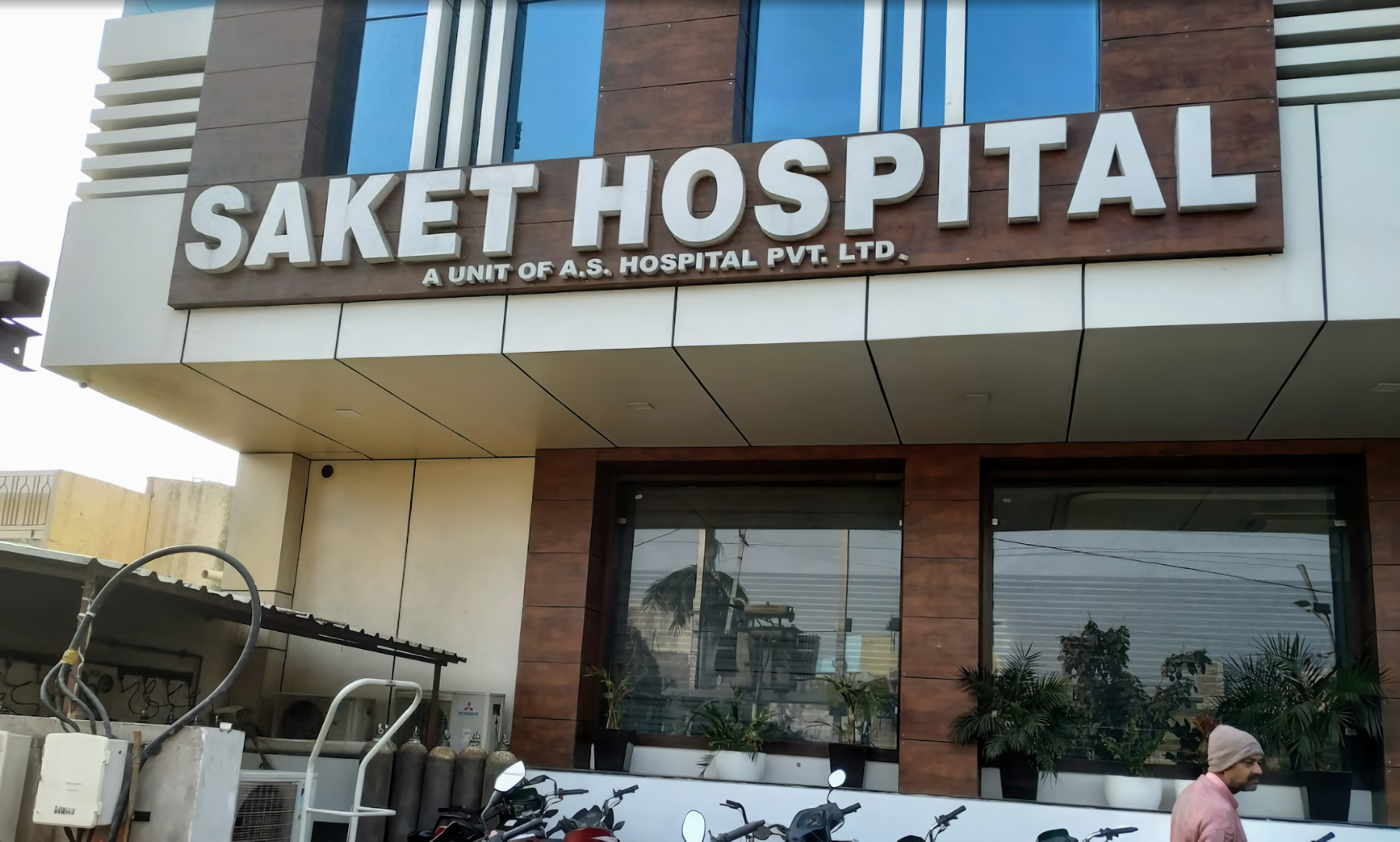 Saket Hospital