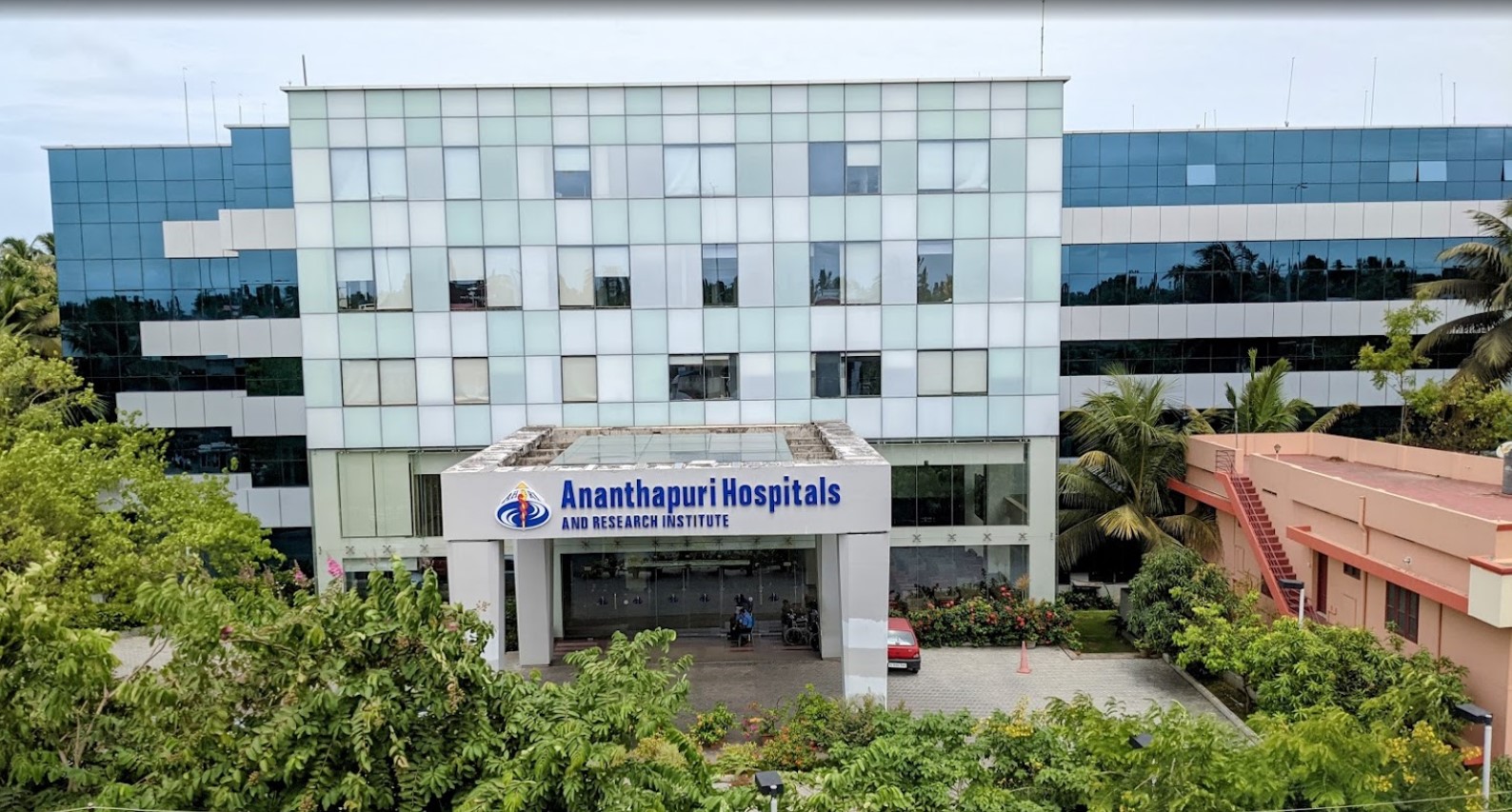 Ananthapuri Hospital And Research Institute photo
