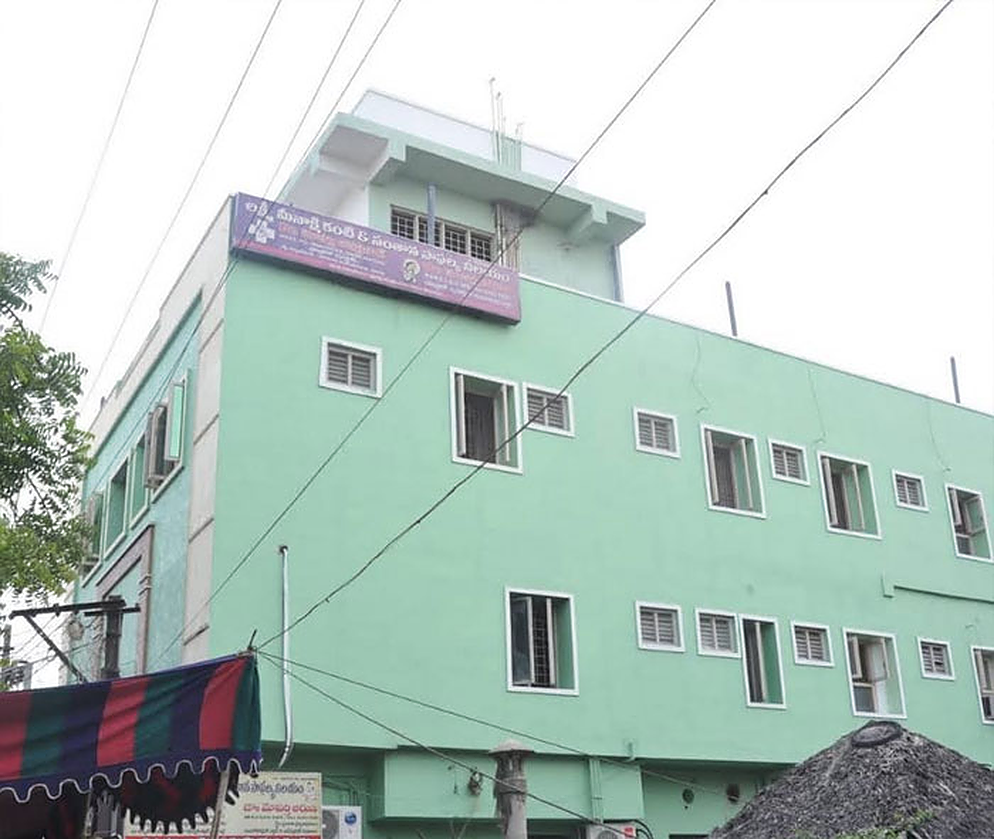 Lakshmi Meenakshi Eye And Maternity Care Center