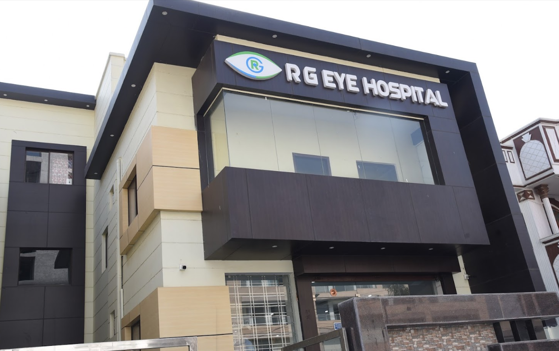 R G Eye Hospital