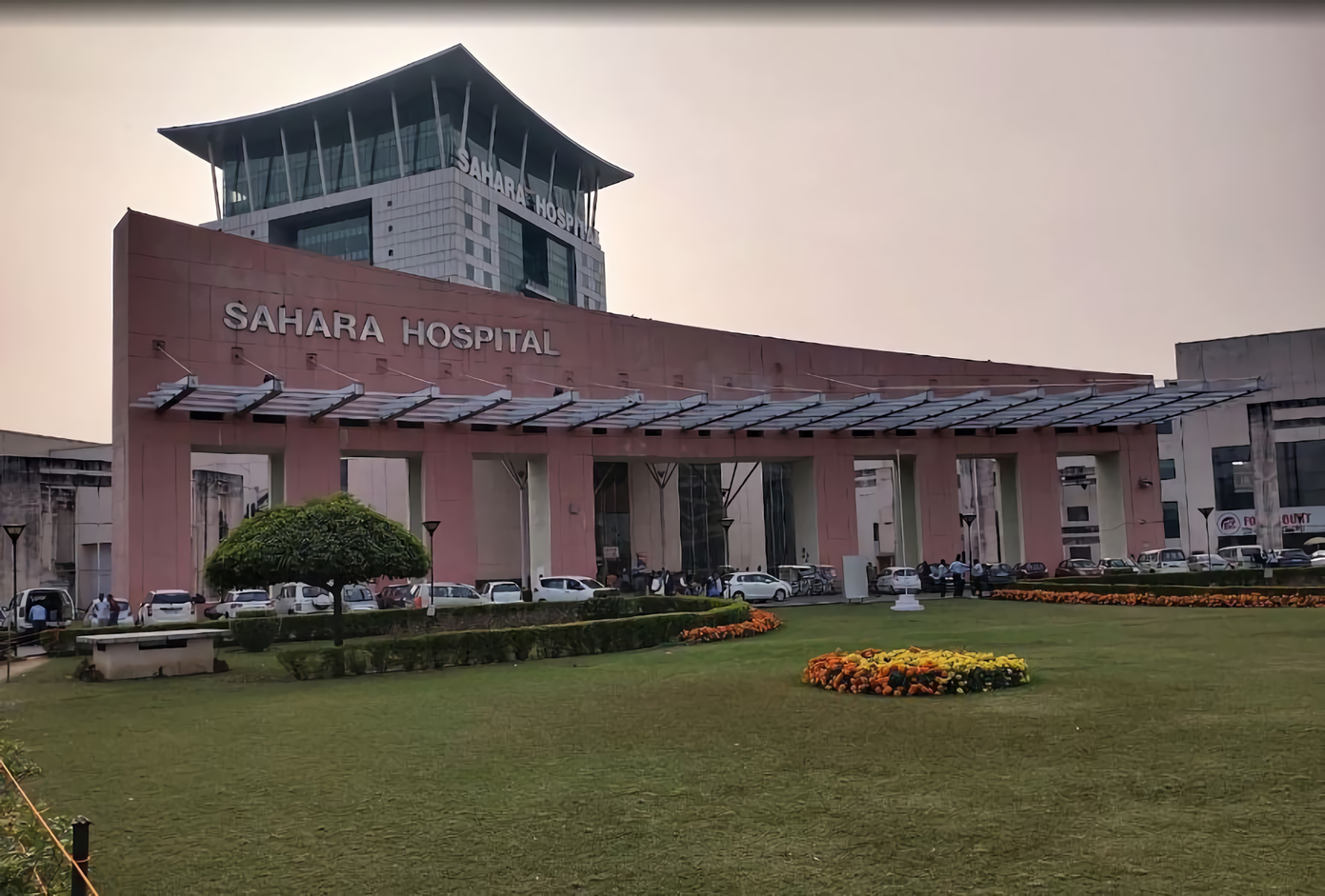 Sahara Hospital