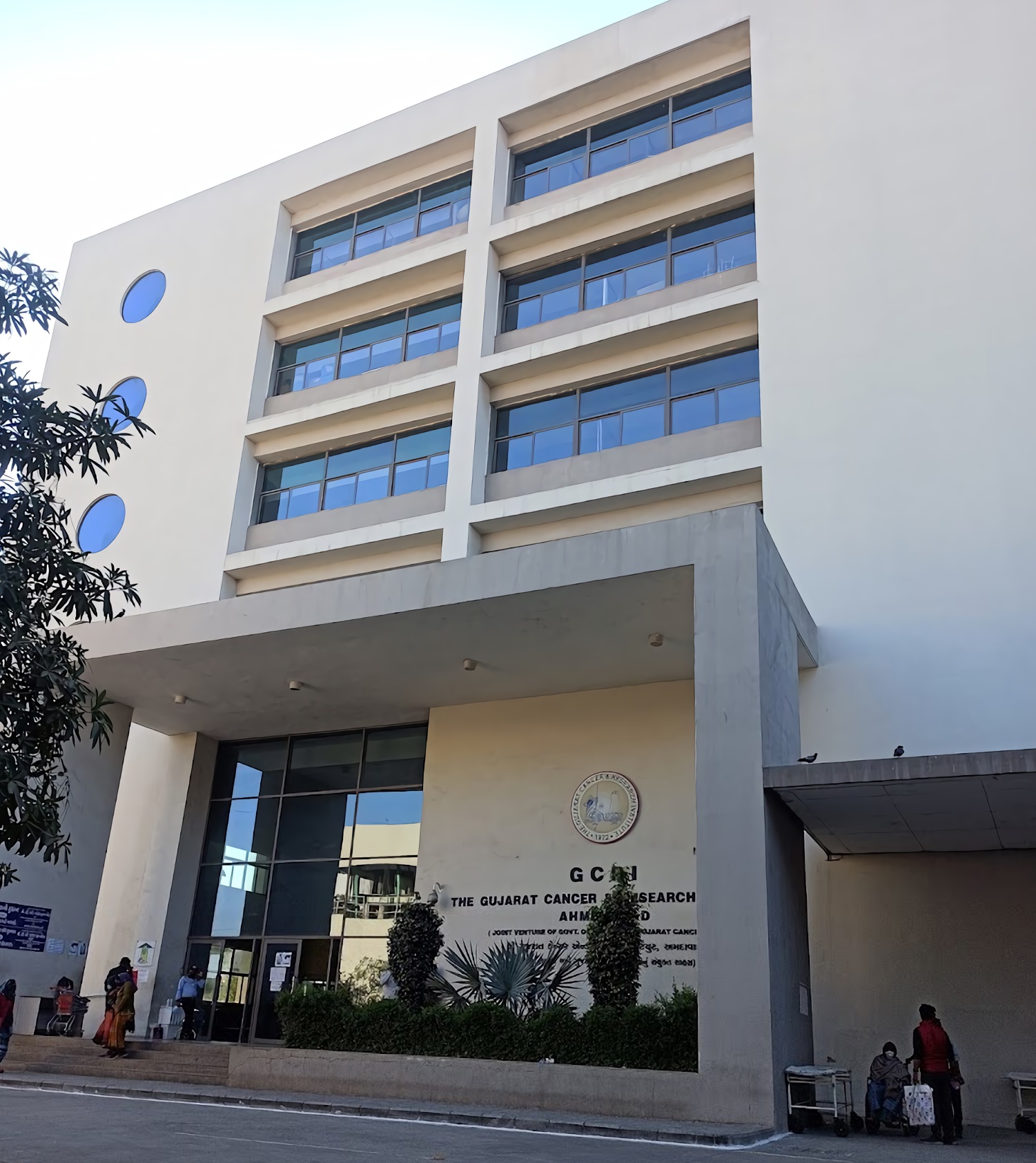 The Gujarat Cancer & Research Institute