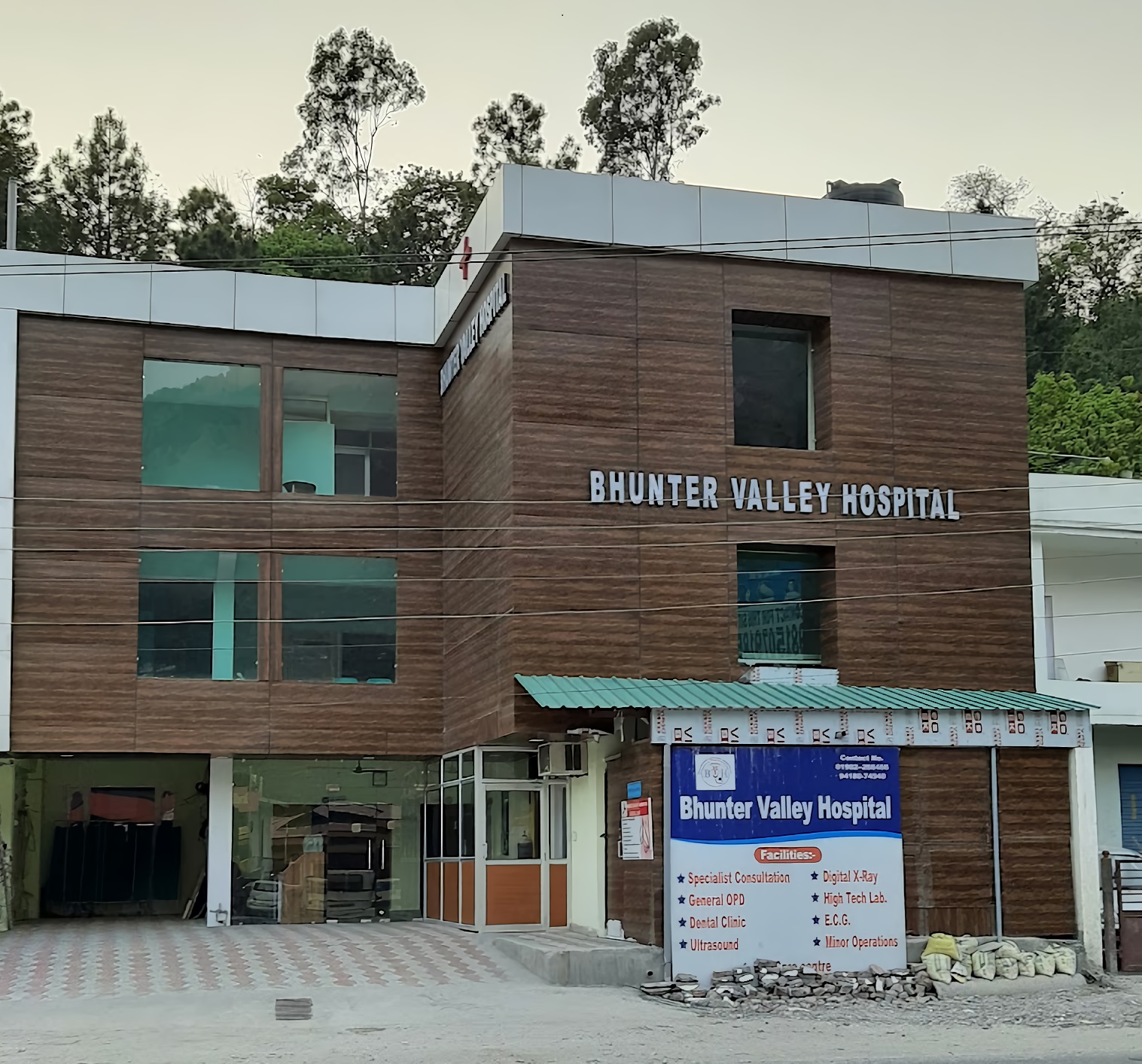 Bhunter Valley Hospital Kullu Near New Airport Gate