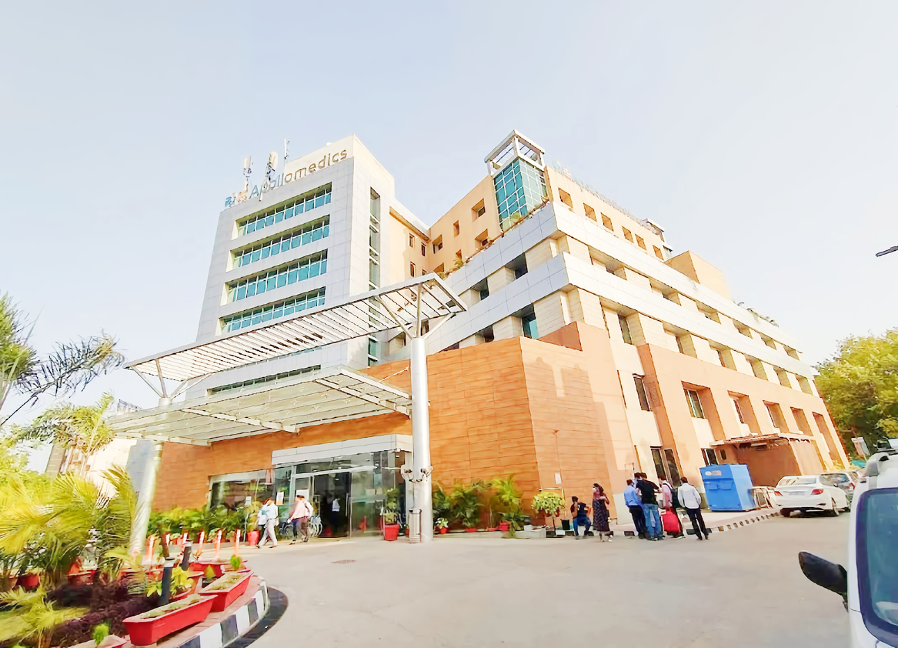 Apollo Medics Super Speciality Hospitals