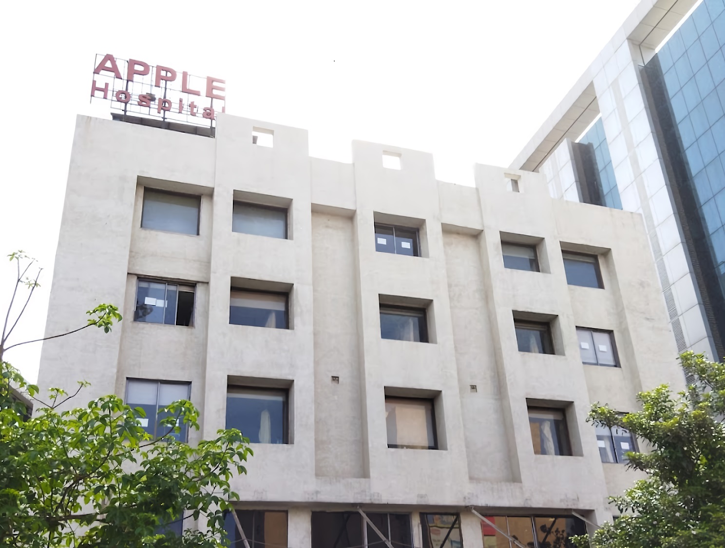 Apple Maitreya Hospital