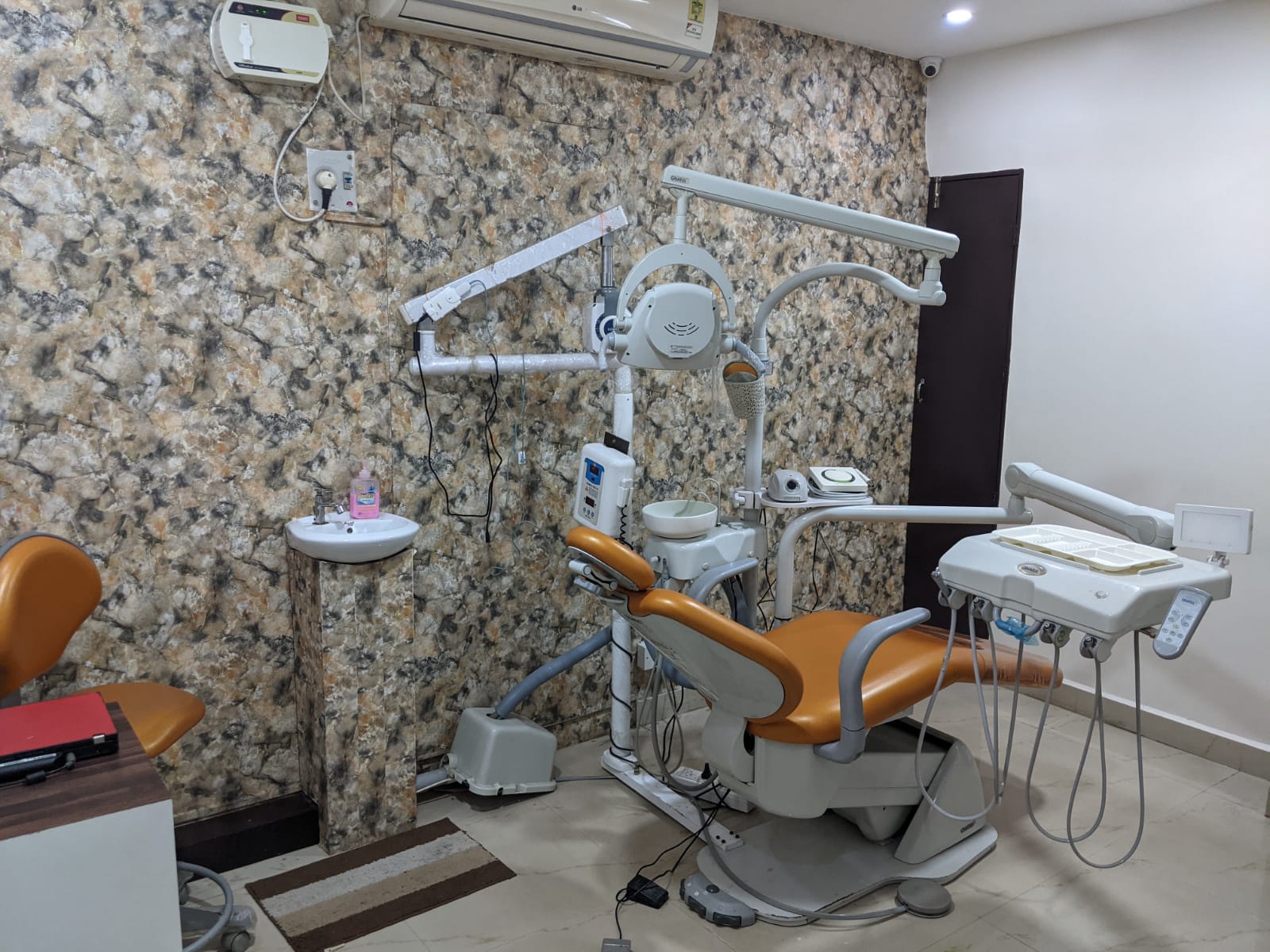clinic-photo