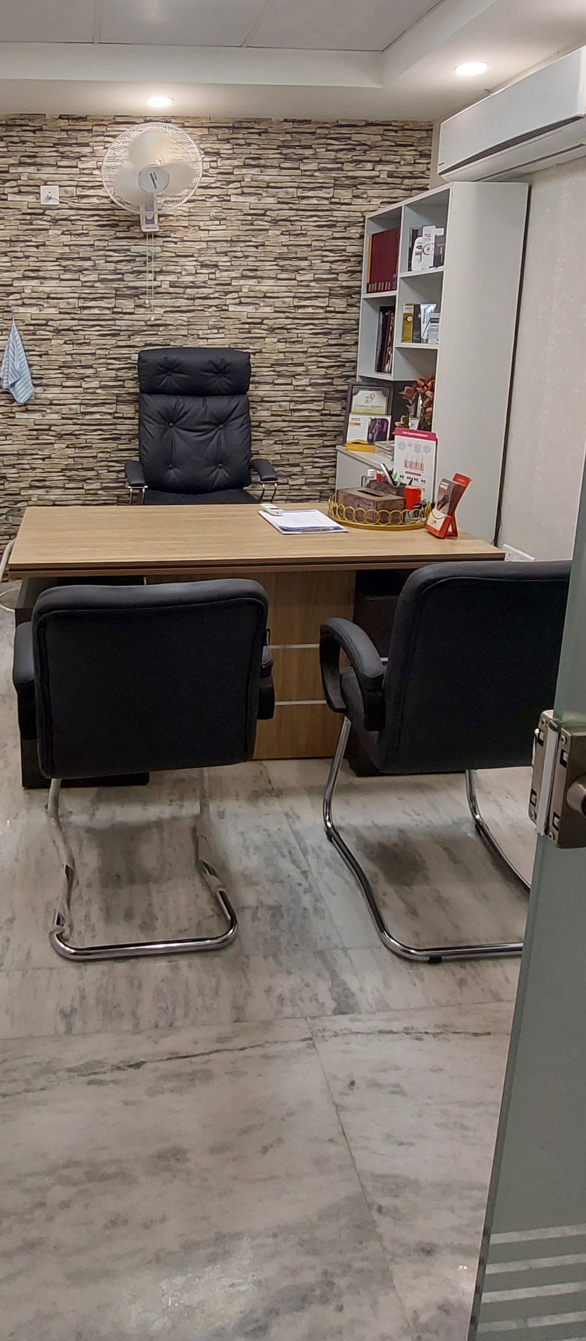 clinic-photo