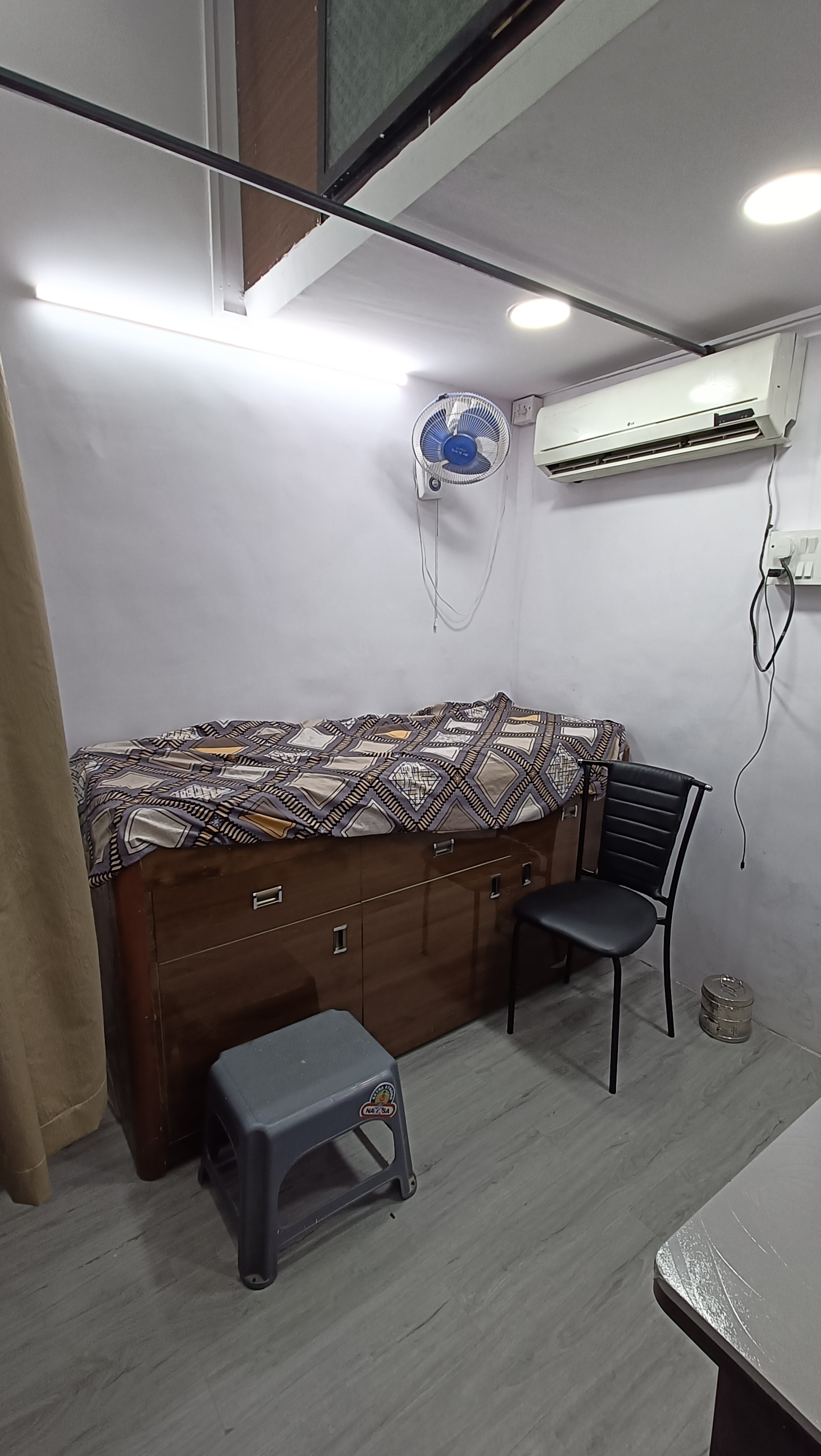 clinic-photo