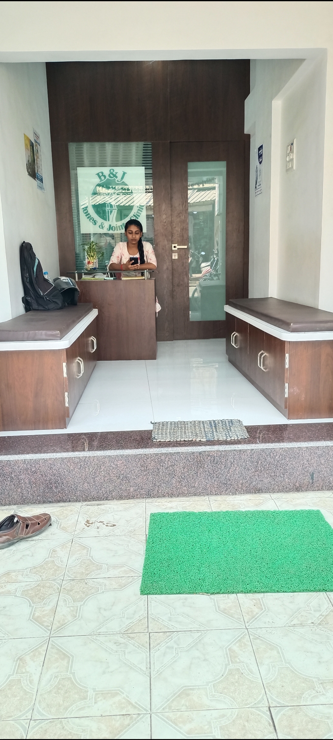 clinic-photo