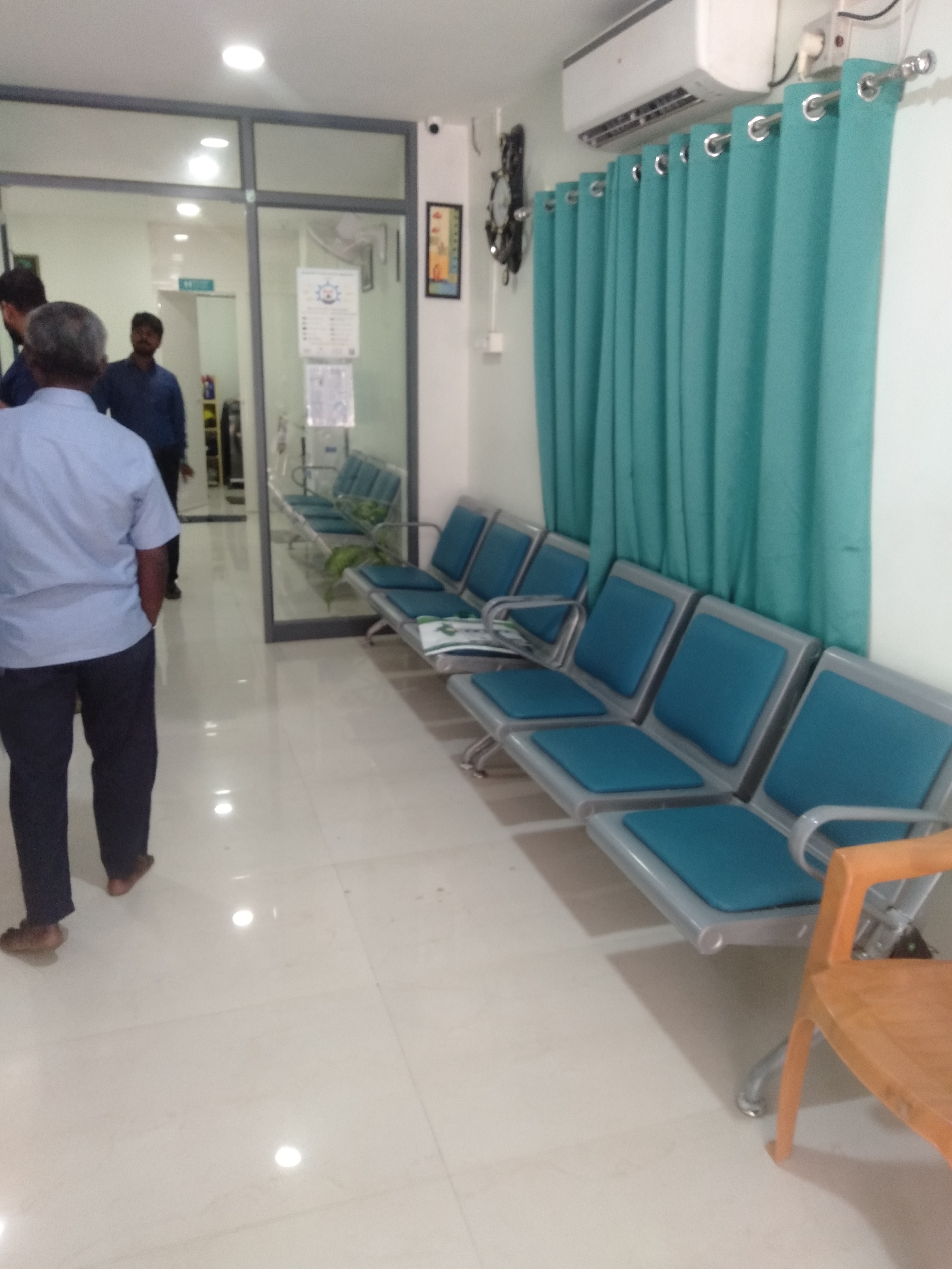 clinic-photo