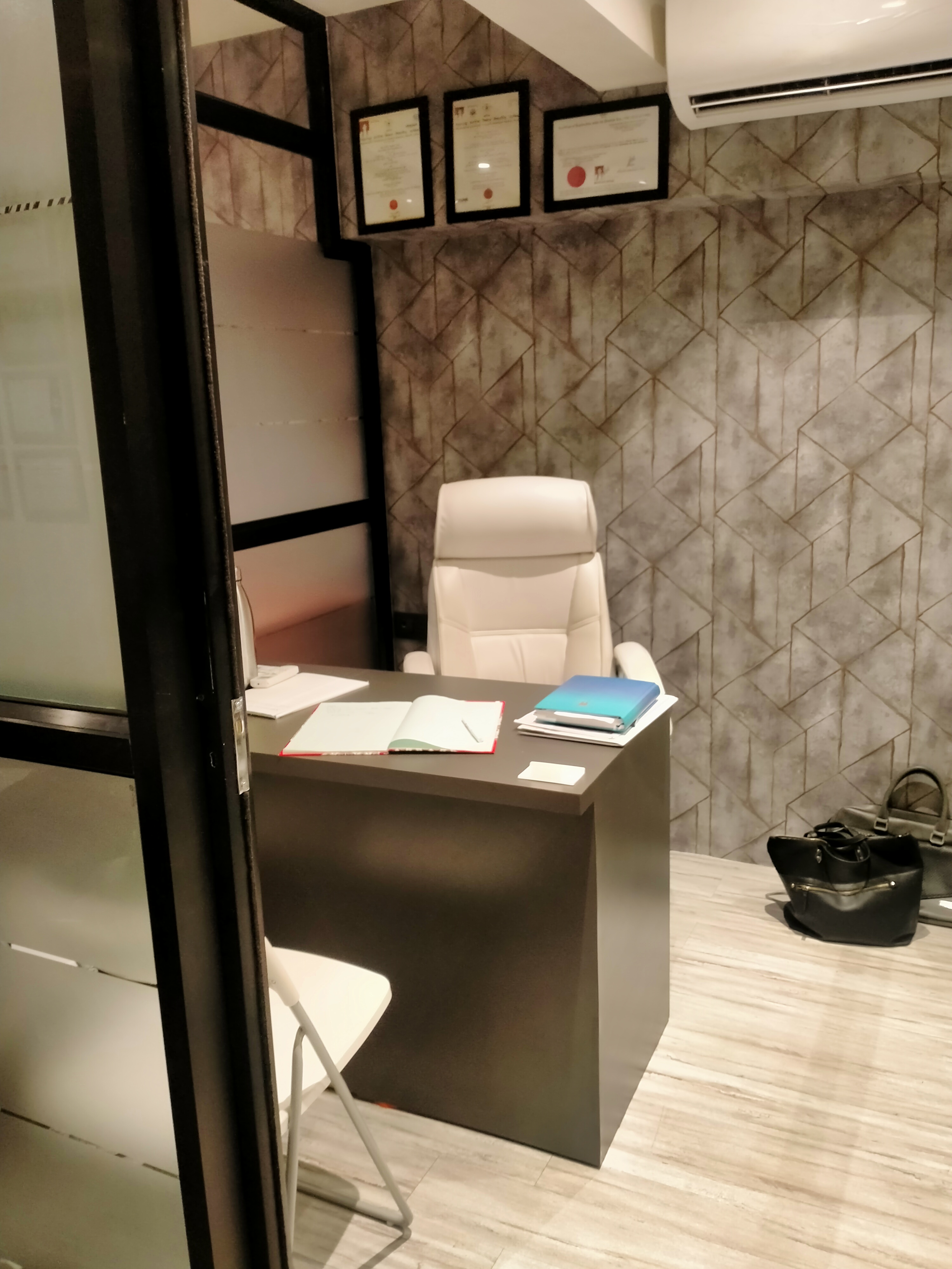 clinic-photo